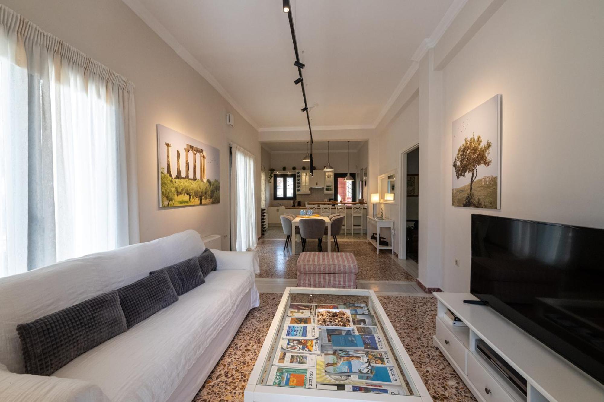 The Mansion - Kalamata Mediterranean Villas Extérieur photo